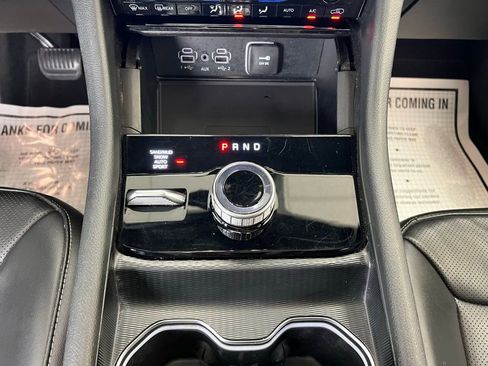 Used 2024 Jeep Grand Cherokee L Limited w/ Luxury Tech Group II image 13