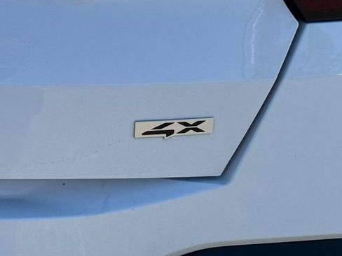 Certified 2025 Kia Sorento S AWD/4WD image 38