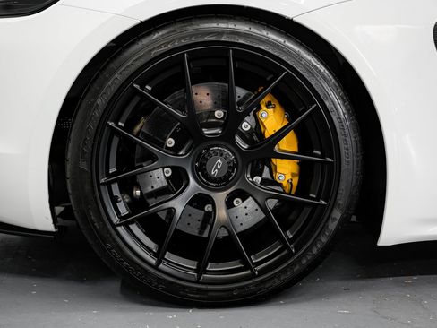Used 2024 Porsche 718 Boxster Spyder RS RWD image 45