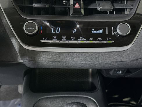 Certified 2025 Toyota Corolla LE FWD image 22