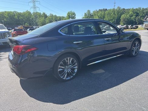 Used 2017 INFINITI Q70 L 5.6 image 5