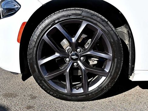 Used 2019 Dodge Charger SXT w/ Plus Group RWD image 8