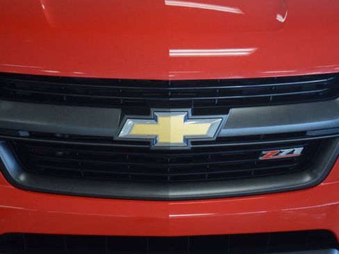 Used 2019 Chevrolet Colorado Z71 image 12