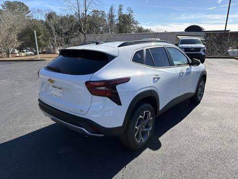 New 2026 Chevrolet Trax LT w/ Driver Confidence Package image 5