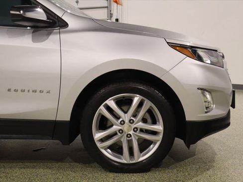 Used 2019 Chevrolet Equinox Premier AWD/4WD image 12