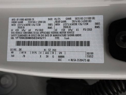 Used 2025 Ford F250 Platinum image 61