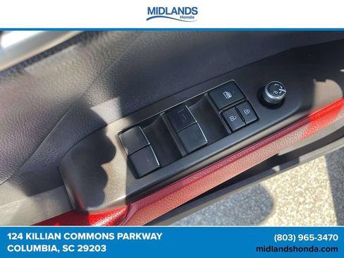 Used 2021 Toyota Camry XSE FWD image 16