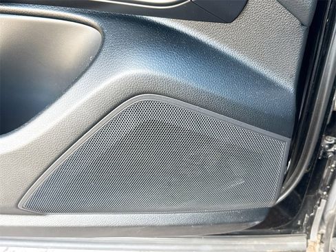 Used 2019 Porsche Cayenne image 20