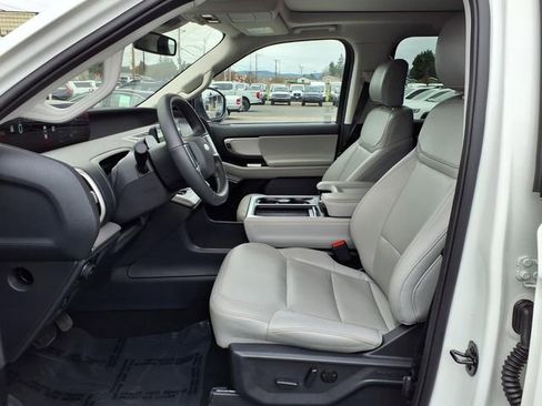 Certified 2025 Ford Expedition Max Active image 13