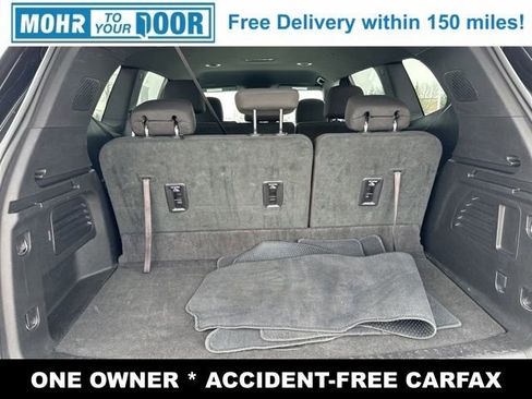 Used 2025 GMC Acadia Elevation image 10