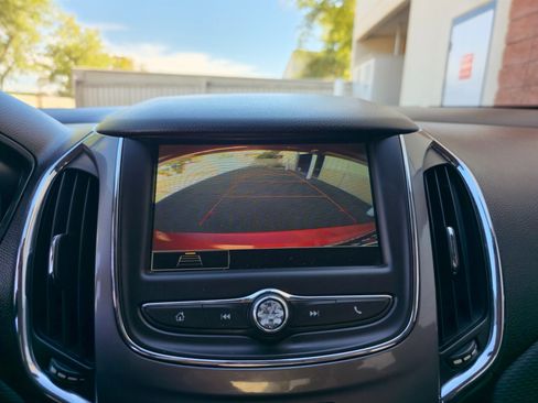 Used 2019 Chevrolet Cruze LT w/ LT Fleet Convenience Package image 18