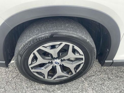 Used 2023 Subaru Forester Premium image 11