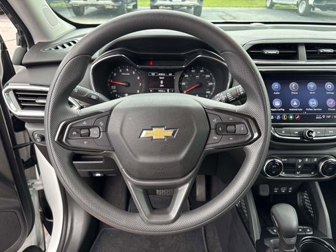 Used 2023 Chevrolet TrailBlazer LT w/ Convenience Package image 13