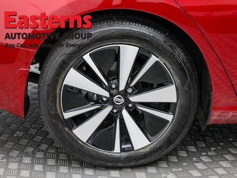 Used 2021 Nissan Altima 2.5 SV w/ SV Premium Package image 30