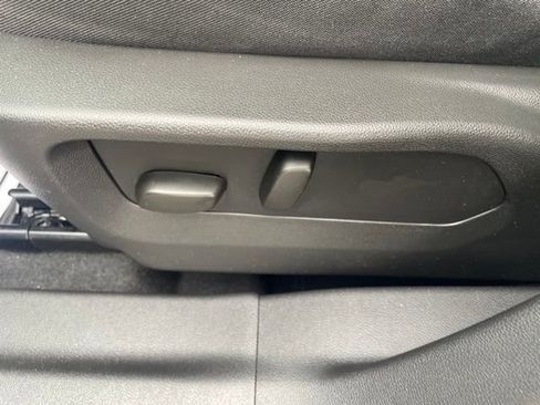 Used 2023 Buick Envision Essence w/ Sport Touring Package image 15