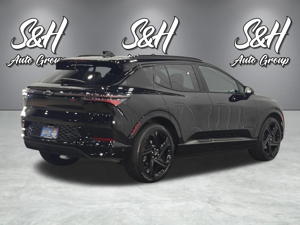Used 2024 Chevrolet Equinox EV RS FWD image 18