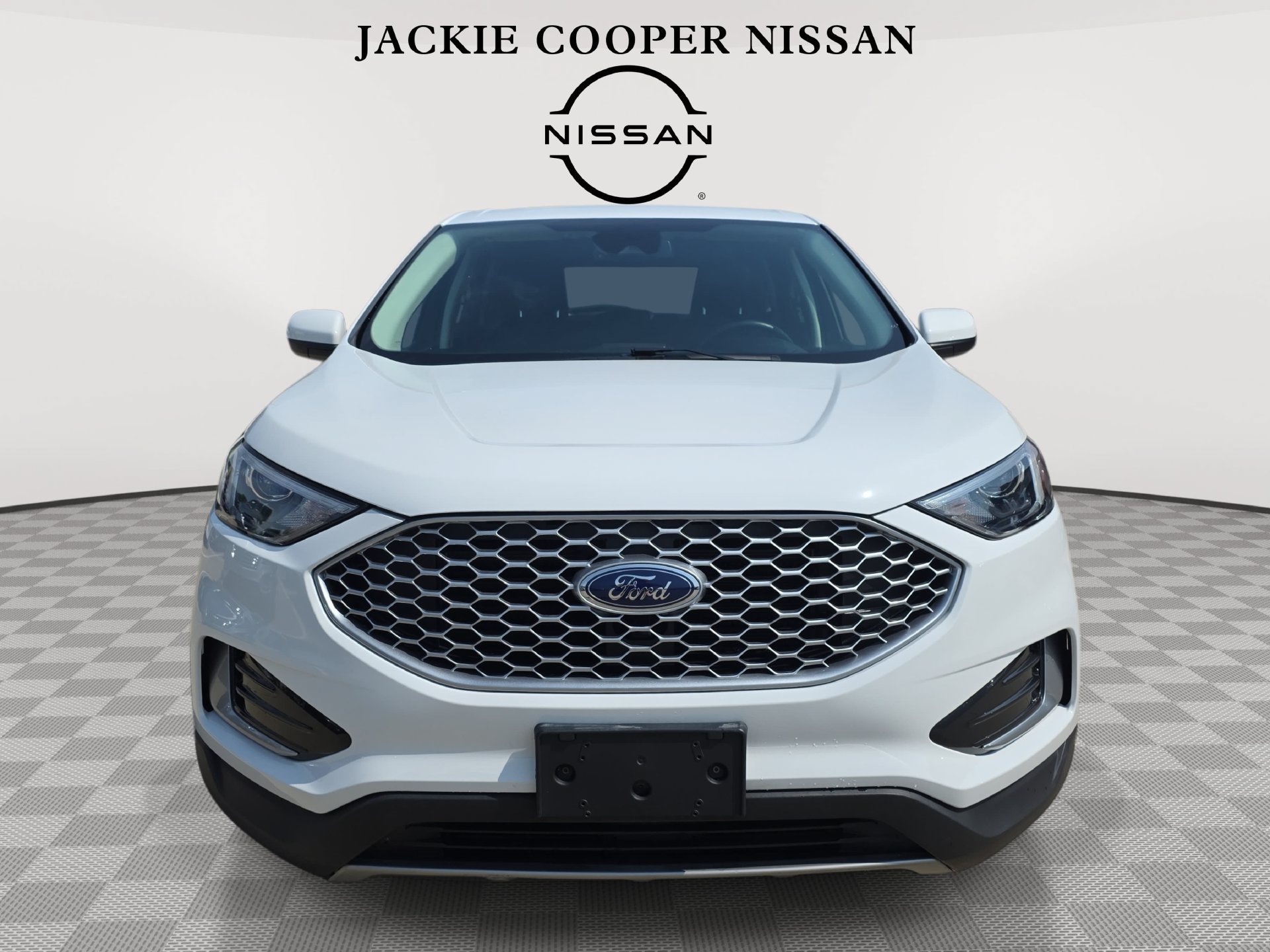 Used 2023 Ford Edge SEL AWD/4WD image 2