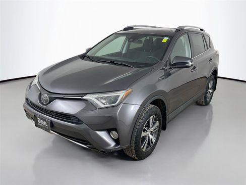 Used 2017 Toyota RAV4 XLE image 3
