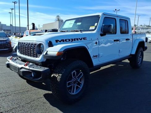 New 2026 Jeep Gladiator Mojave image 2