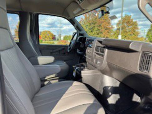 New 2025 Chevrolet Express 3500 LS image 22