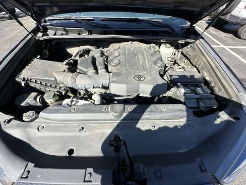 Used 2019 Toyota 4Runner SR5 Premium image 22