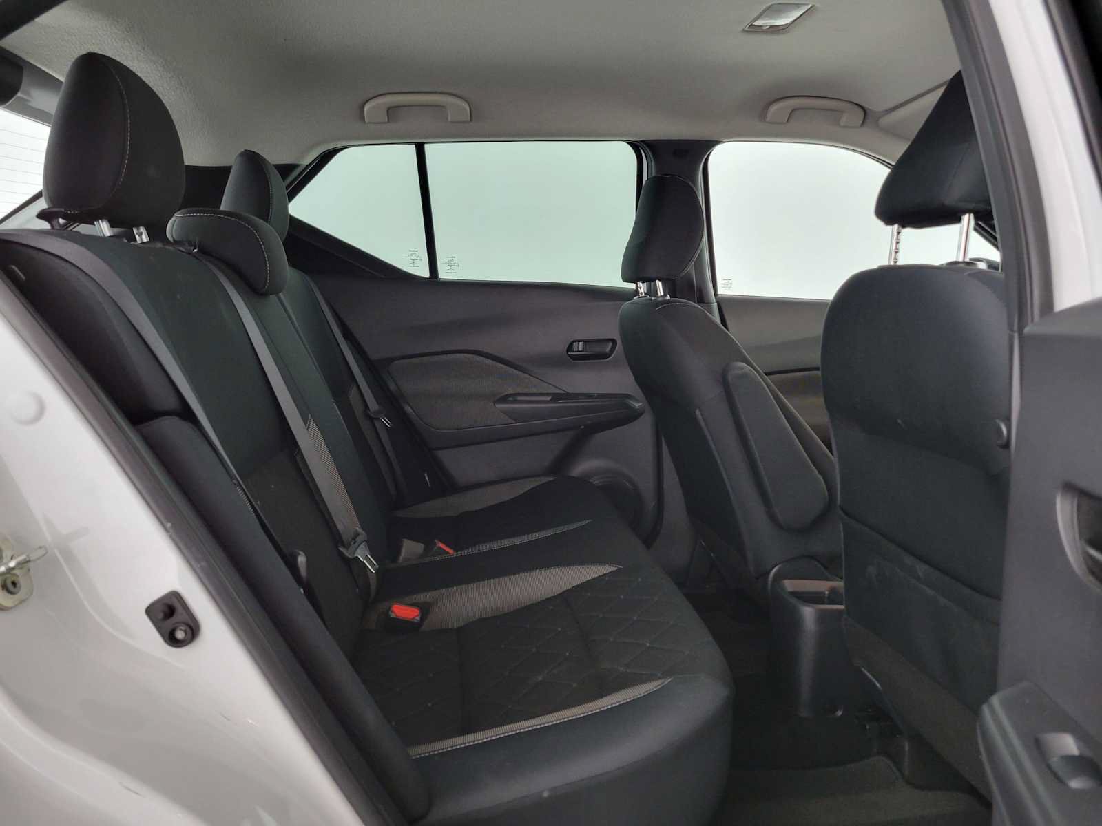 Used 2020 Nissan Kicks S FWD image 12