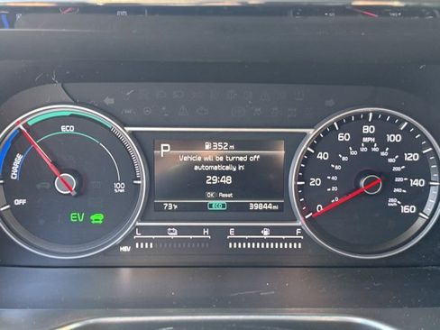 Certified 2022 Kia Sorento SX image 31