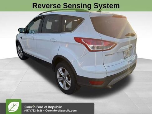 Used 2014 Ford Escape SE w/ Equipment Group 201A image 4