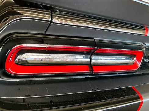 Used 2020 Dodge Challenger R/T w/ Blacktop Package image 28