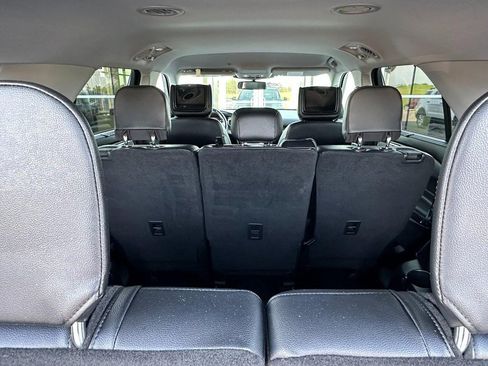 Used 2021 Ford Explorer Limited w/ Equipment Group 301A AWD/4WD image 17