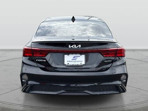 Used 2024 Kia Forte GT-Line w/ GT-Line Premium Package FWD image 7