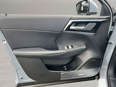 New 2026 Mitsubishi Outlander SE AWD/4WD image 24