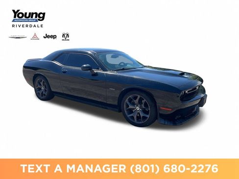 Used 2019 Dodge Challenger R/T RWD image 7