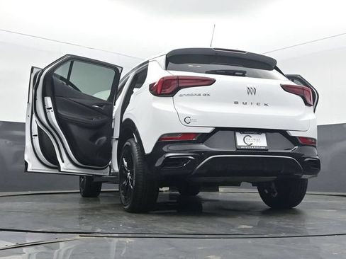 Used 2025 Buick Encore GX Sport Touring FWD image 58
