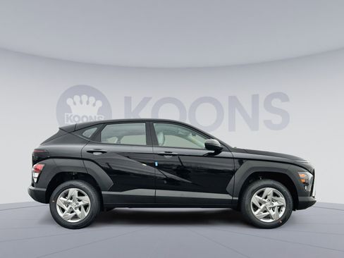 New 2026 Hyundai Kona SE image 8