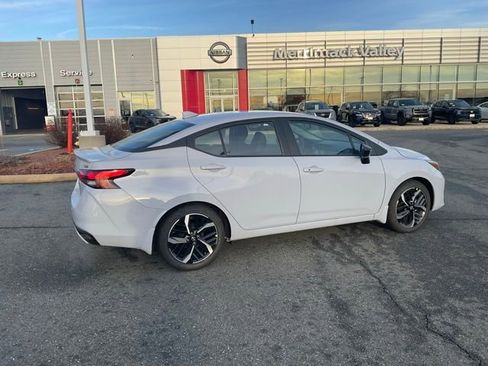 New 2025 Nissan Versa SR w/ Trunk Package image 6