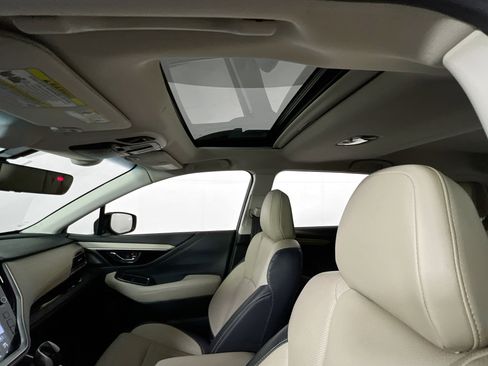 Used 2022 Subaru Outback Limited image 23