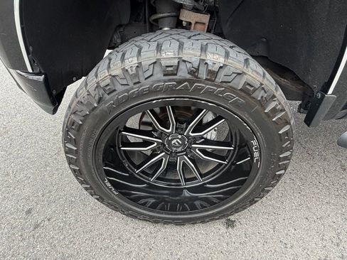 Used 2021 Chevrolet Silverado 1500 LT Trail Boss image 13