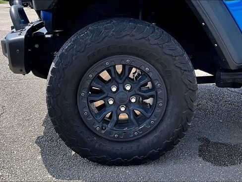 Used 2023 Jeep Wrangler Unlimited Rubicon 4xe AWD/4WD image 8