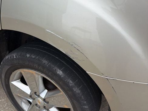 Used 2015 Chevrolet Equinox LT image 3