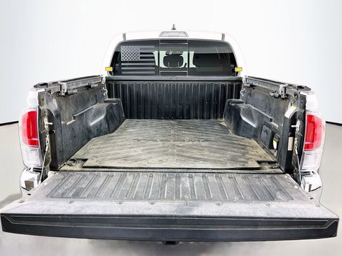 Used 2023 Toyota Tacoma TRD Off-Road AWD/4WD image 10