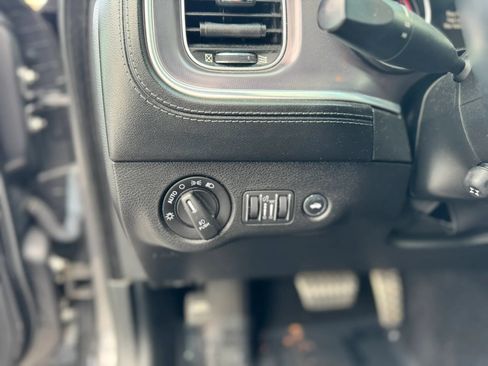 Used 2019 Dodge Charger Scat Pack w/ Dynamics Package RWD image 24