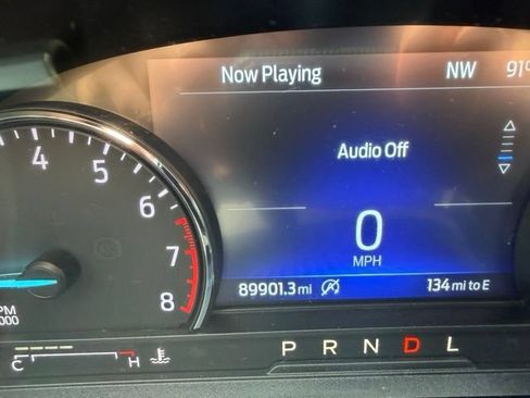 Used 2021 Ford Explorer XLT w/ Equipment Group 202A RWD image 16