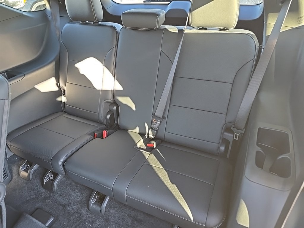 Used 2026 Chevrolet Traverse LT AWD/4WD image 19