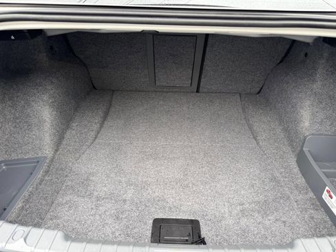 Used 2011 BMW M3 Sedan image 7