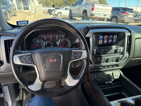 Used 2018 GMC Sierra 1500 SLT w/ Enhanced Driver Alert Package image 15