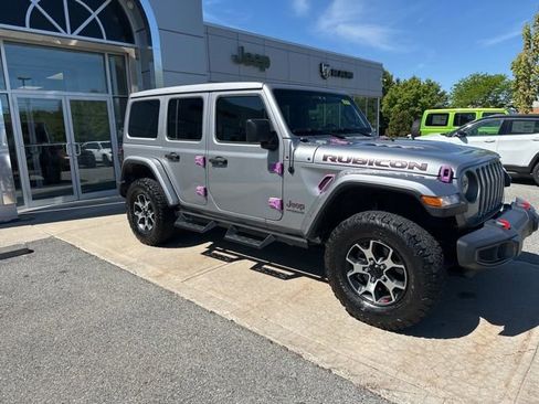 Used 2021 Jeep Wrangler Unlimited Rubicon w/ Safety Group AWD/4WD image 9