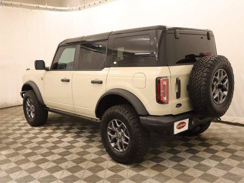 Certified 2025 Ford Bronco Badlands AWD/4WD image 6
