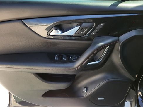 Used 2021 Chevrolet Blazer RS w/ Enhanced Convenience Package image 16