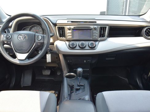 Used 2013 Toyota RAV4 LE w/ Preferred Accessory Pkg AWD/4WD image 17